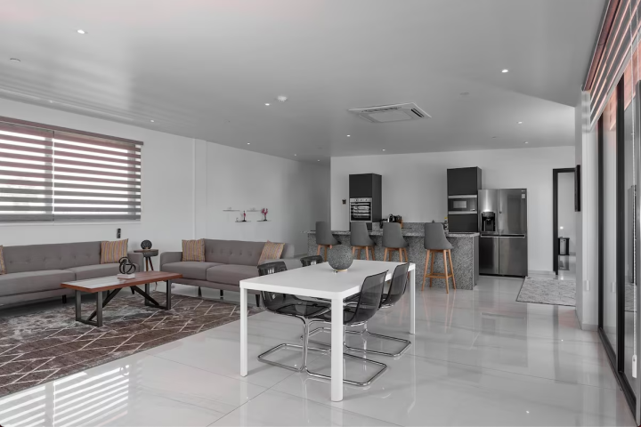 Luxurious Penthouse Offering Breathtaking Aruba Views photo 3