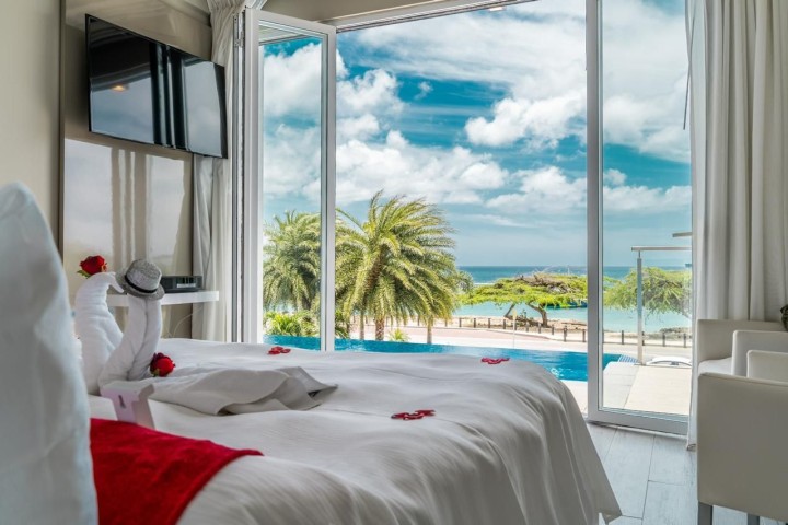 OceanZ Boutique Hotel Aruba - Luxurious Paradise Awaits photo 3
