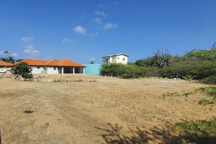 Investment Opportunity: Versatile Property with Development Potential photo 3