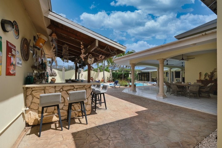Oranjestad Luxury Villa photo 4