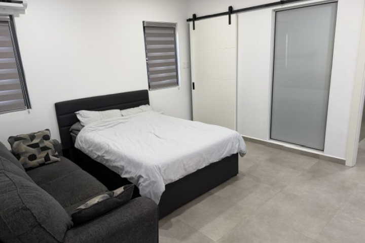Furnished 3-Bedroom Home for Rent in Noord photo 5