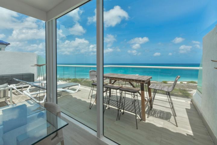 Blue Residences 3-Bedroom Penthouse photo 2